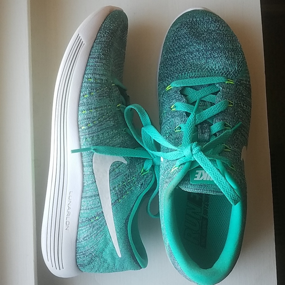 Nike LunarEpic Low Flyknit Running Shoes